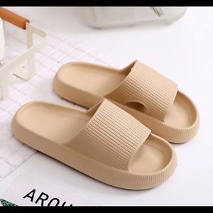 Cloud Cushion Slides